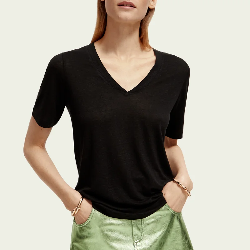 V-Neck T-Shirt (Black)